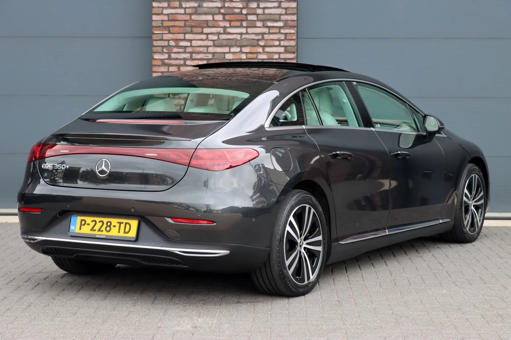 Mercedes-Benz EQE – foto 6