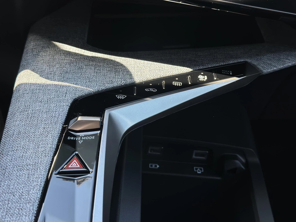 Peugeot e-5008 – foto 26