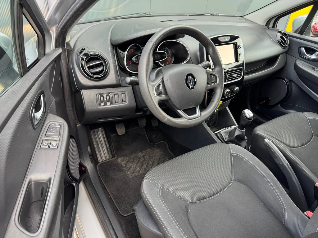 Renault Clio – foto 21