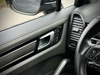 Porsche Cayenne – thumbnail 55