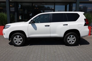 Toyota Land Cruiser – thumbnail 3
