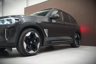 BMW iX3 – thumbnail 3