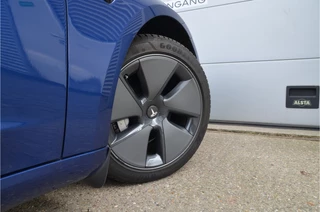 Tesla Model 3 – thumbnail 9