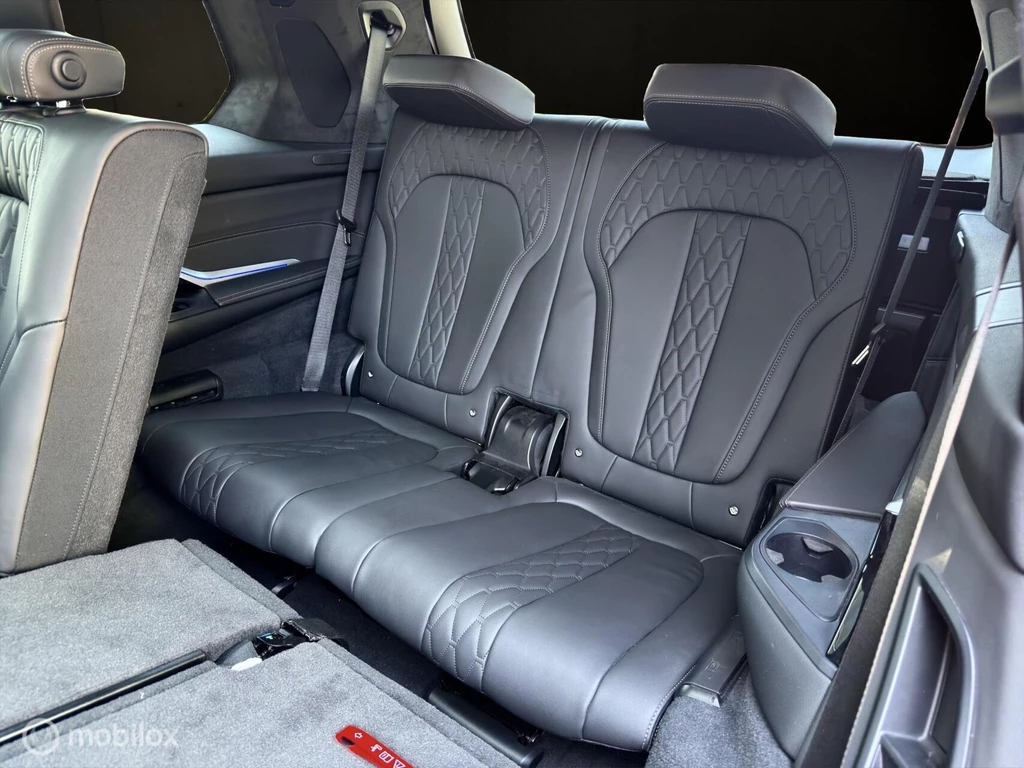 BMW X7 – foto 18