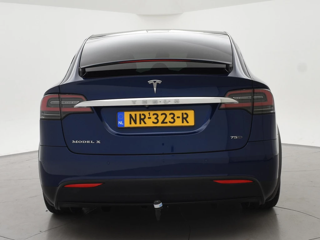 Tesla Model X – foto 7