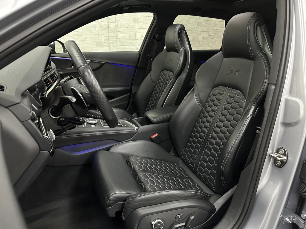 Audi RS4 – foto 11
