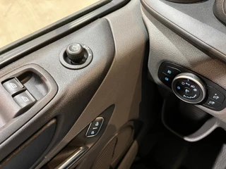 Ford Transit Custom – thumbnail 16