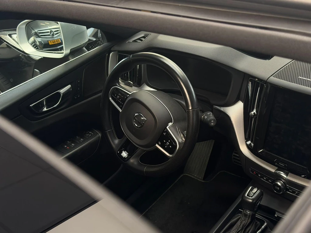 Volvo XC60 – foto 8