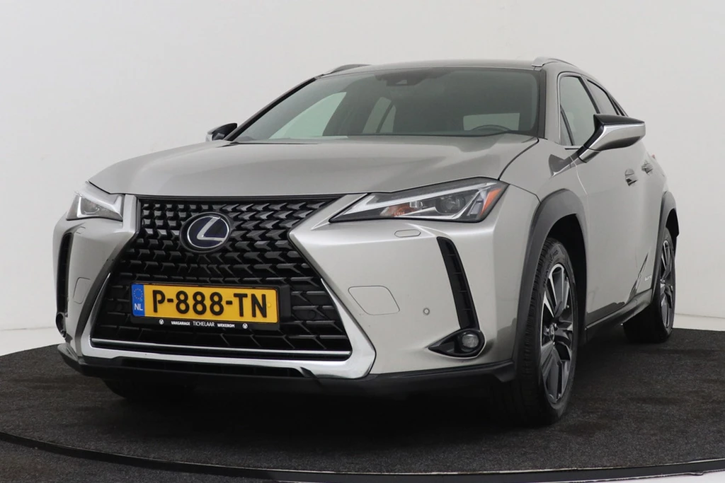Lexus UX – foto 3