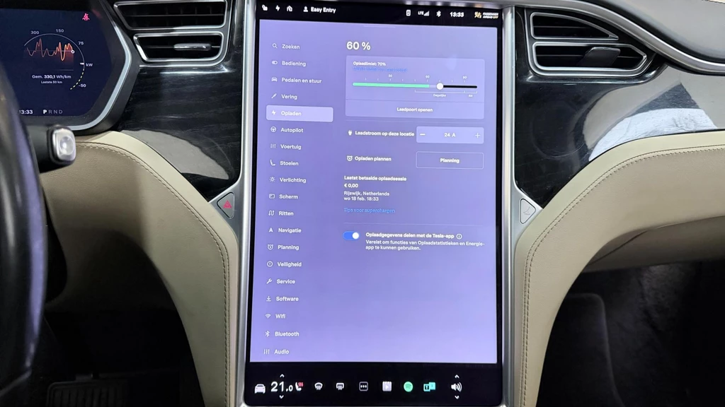 Tesla Model X – foto 25
