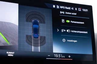 BMW i4 – thumbnail 21