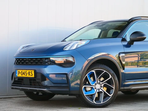 Lynk & Co 01 1.5 Plugin Hybrid 261pk Automaat Apple Carplay / Infinity Sound / Schuifdak