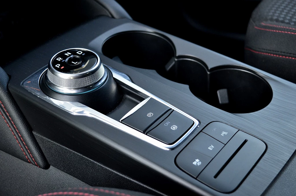 Ford Kuga – foto 16