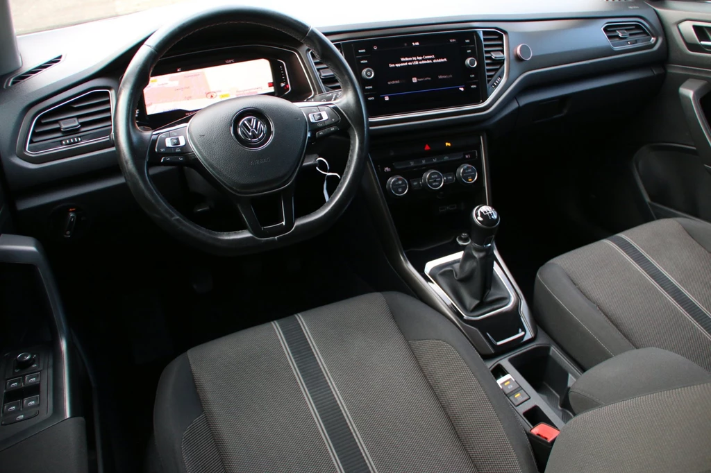 Volkswagen T-Roc – foto 8