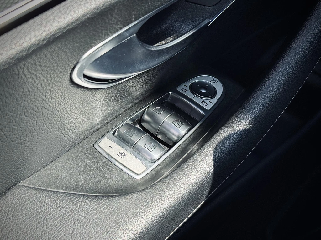 Mercedes-Benz E-Klasse – foto 33