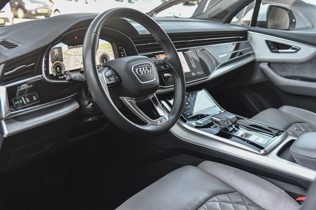 Audi Q7 – foto 12
