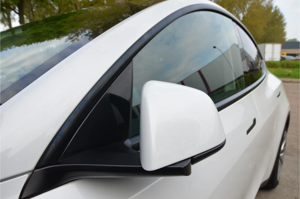 Tesla Model Y – foto 29