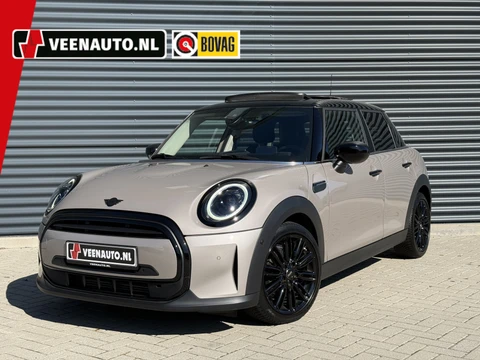 MINI 5-deurs 1.5 Cooper Pano/Leder/Camera/Apple