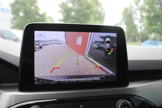 Ford Kuga – thumbnail 22