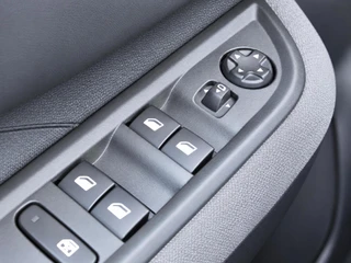 Opel Frontera – thumbnail 21