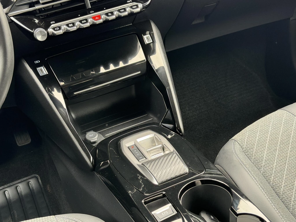Peugeot 208 – foto 32