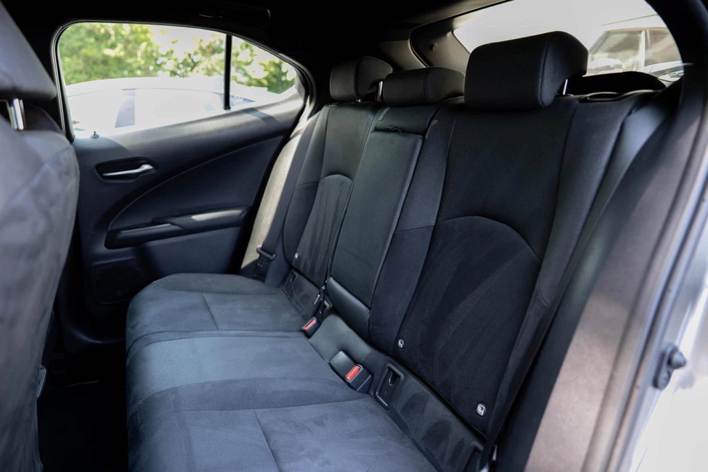 Lexus UX – foto 13