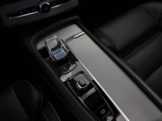 Volvo XC90 – thumbnail 27