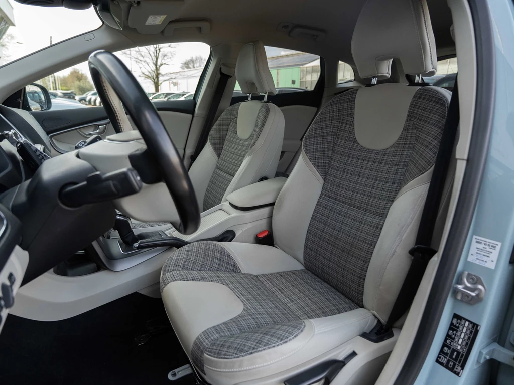 Volvo V40 – foto 15