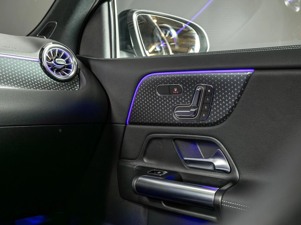Mercedes-Benz EQA – foto 19
