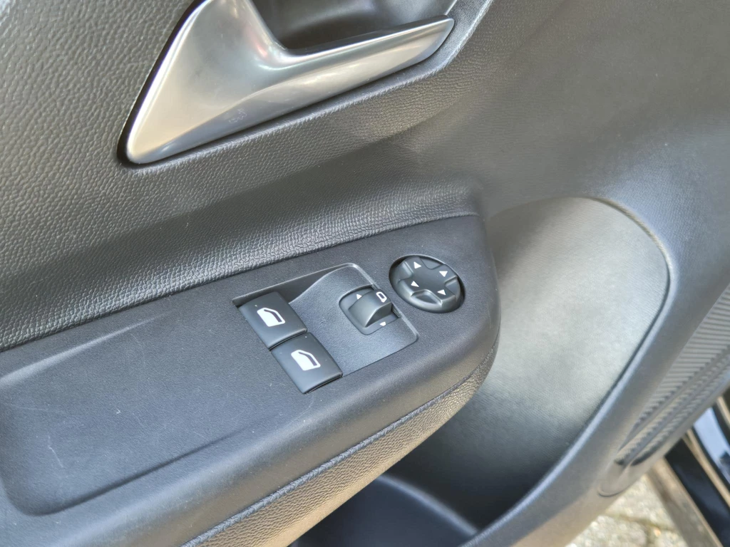 Opel Corsa – foto 18