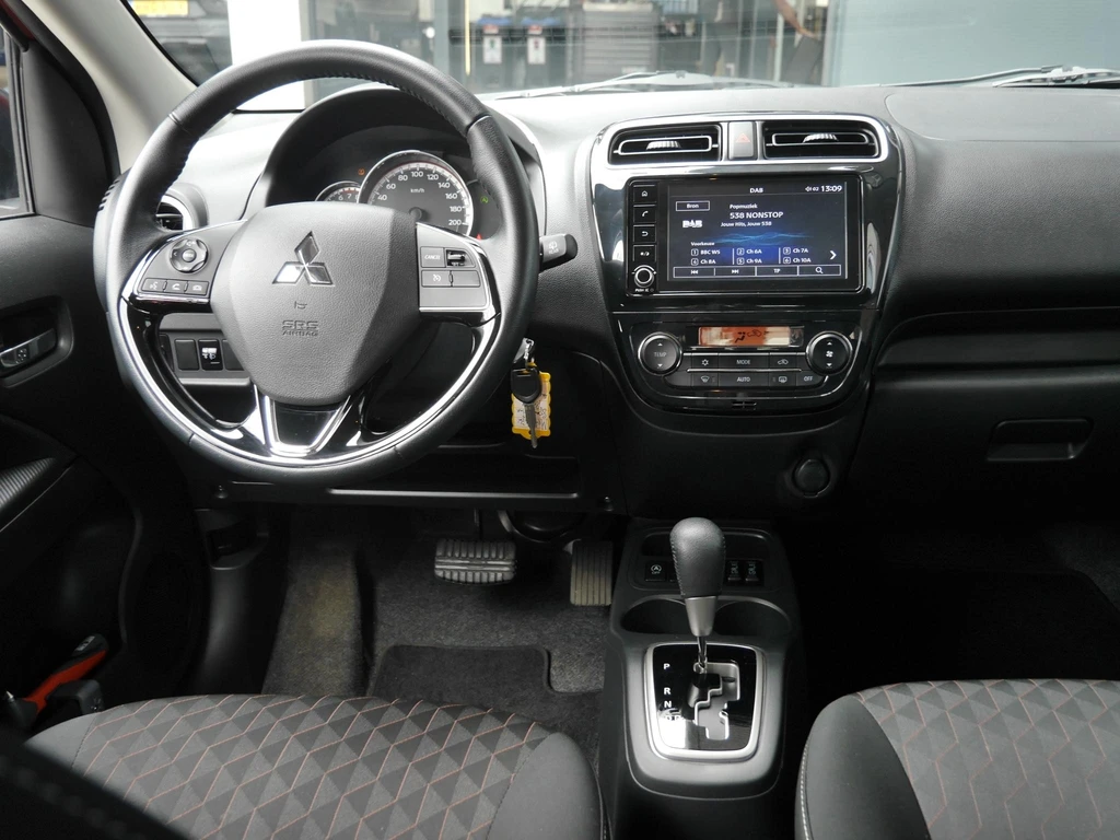 Mitsubishi Space Star – foto 8
