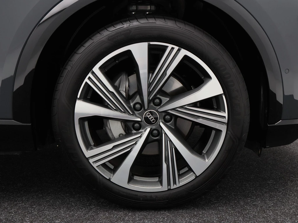 Audi Q6 e-tron – foto 16