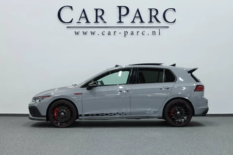 Volkswagen Golf 2.0 TSI GTI Clubsport 45 Jahre Edition 300+PK AKRAPOVIC/IQ/VIRTUAL/SFEER/PANO/LEER/CAM/LINE/ACC/12 MND GARANTIE!