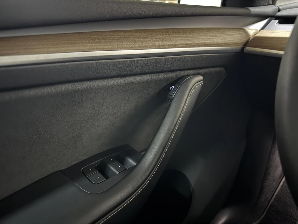 Tesla Model Y – foto 36