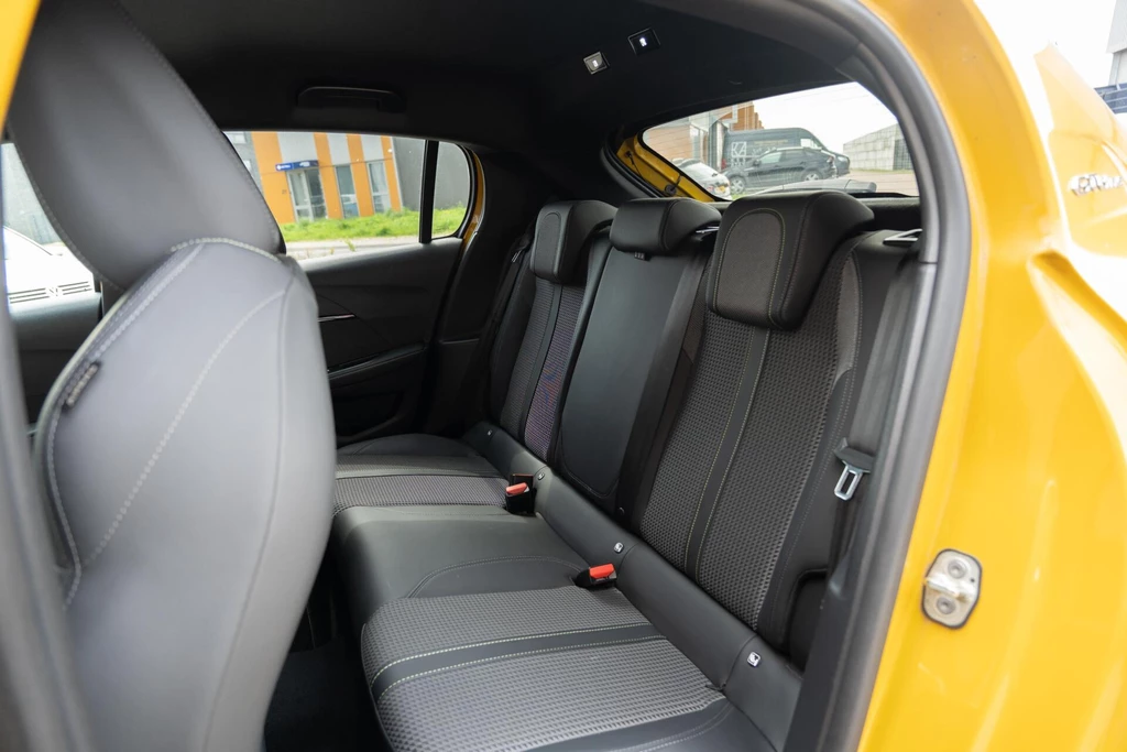 Peugeot 208 – foto 37