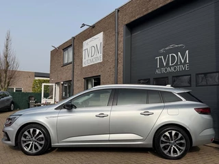 Renault Megane E-Tech – thumbnail 2