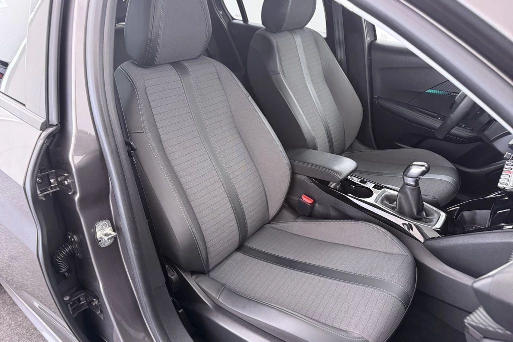 Peugeot 208 – foto 13
