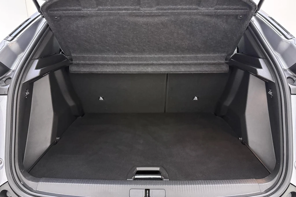 Peugeot e-2008 – foto 11