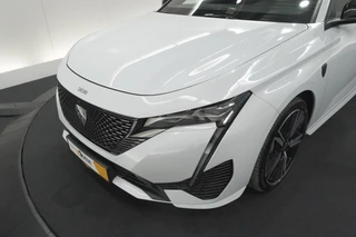 Peugeot 308 – thumbnail 1