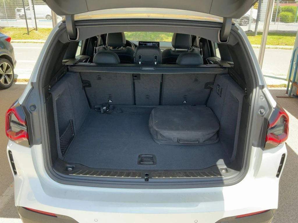 BMW iX3 – foto 5