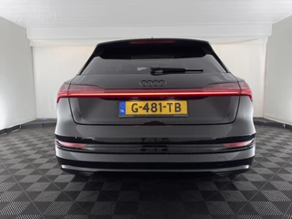 Audi e-tron – thumbnail 3