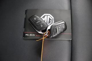MG ZS EV – thumbnail 19
