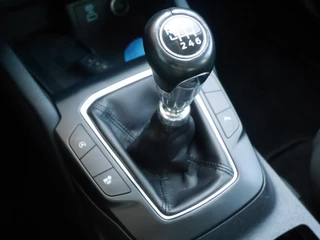 Ford Kuga – thumbnail 32