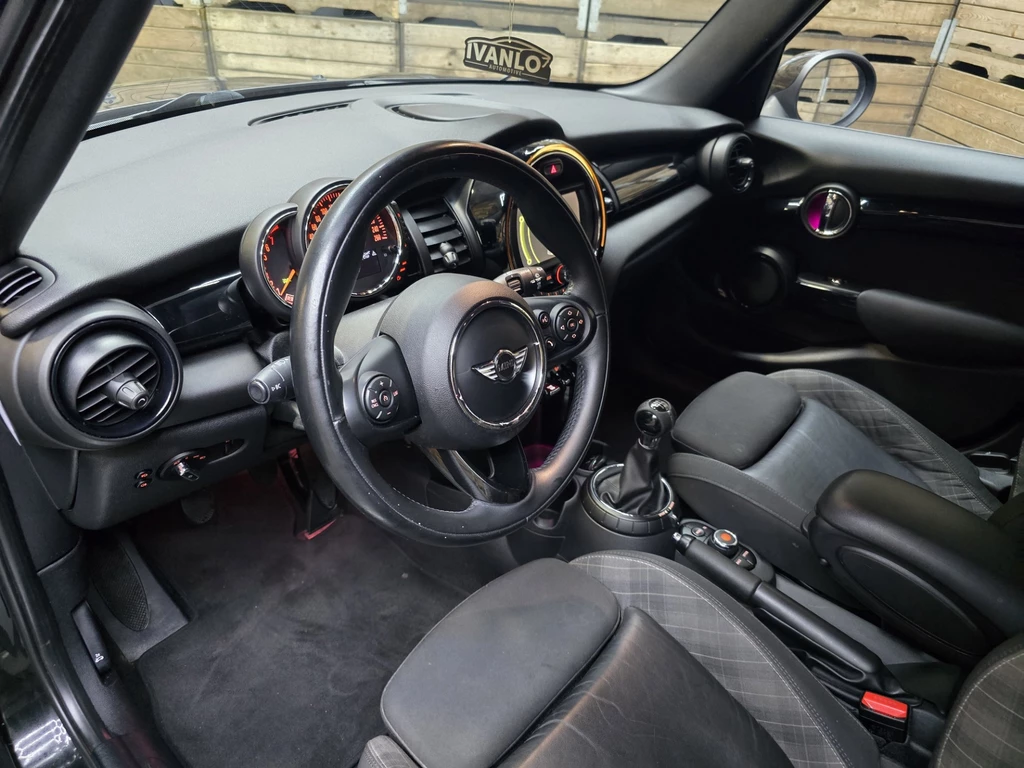 MINI 5-deurs – foto 9