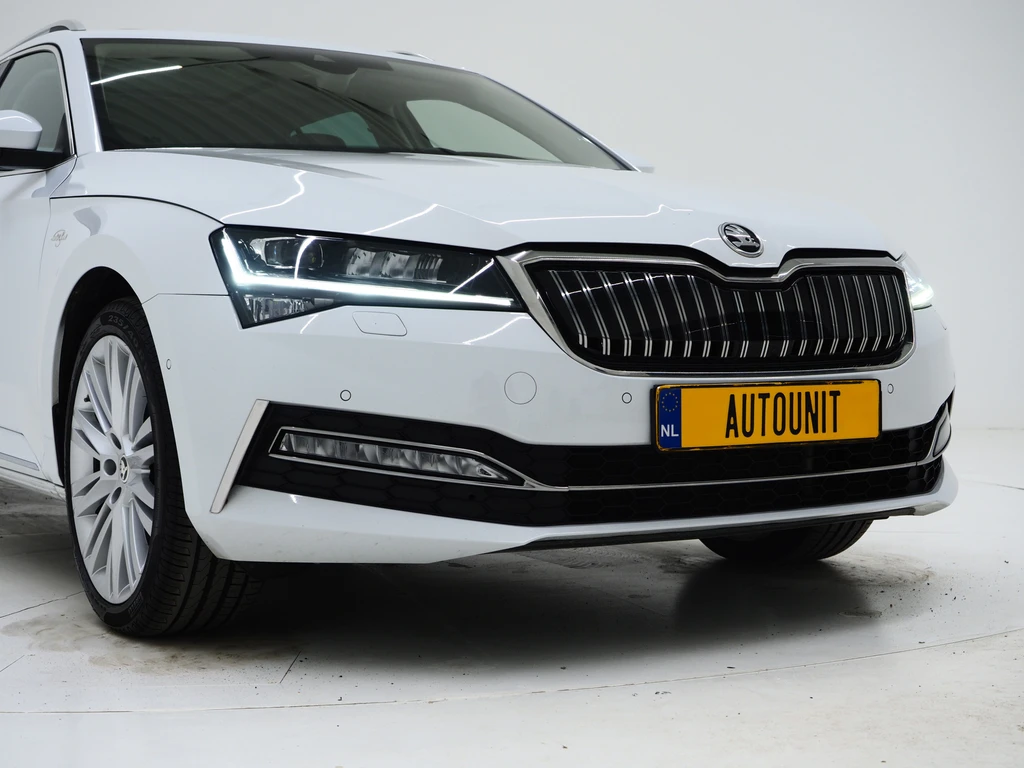 Škoda Superb – foto 8