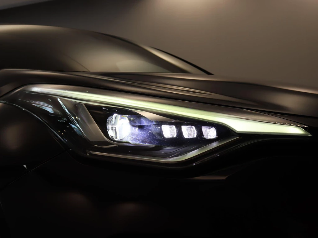 Toyota C-HR – foto 23