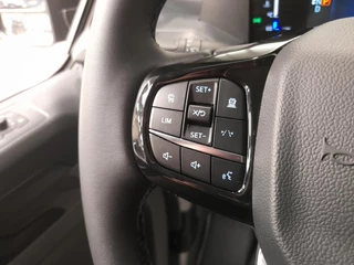 Ford Transit Custom – thumbnail 12