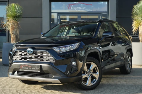 Toyota RAV4 2.5 Hybrid Active | 179 PK | Adaptieve cruise control | Achteruitrijcamera | LED koplampen | Trekhaak | Toyota RAV4 2.5 Hybrid Active met 2.5-liter 4-cilinder hybride motor, adaptieve cruise control, LED koplampen, achteruitrijcamera, parkeersensoren achter, automatische airconditioning, Apple/