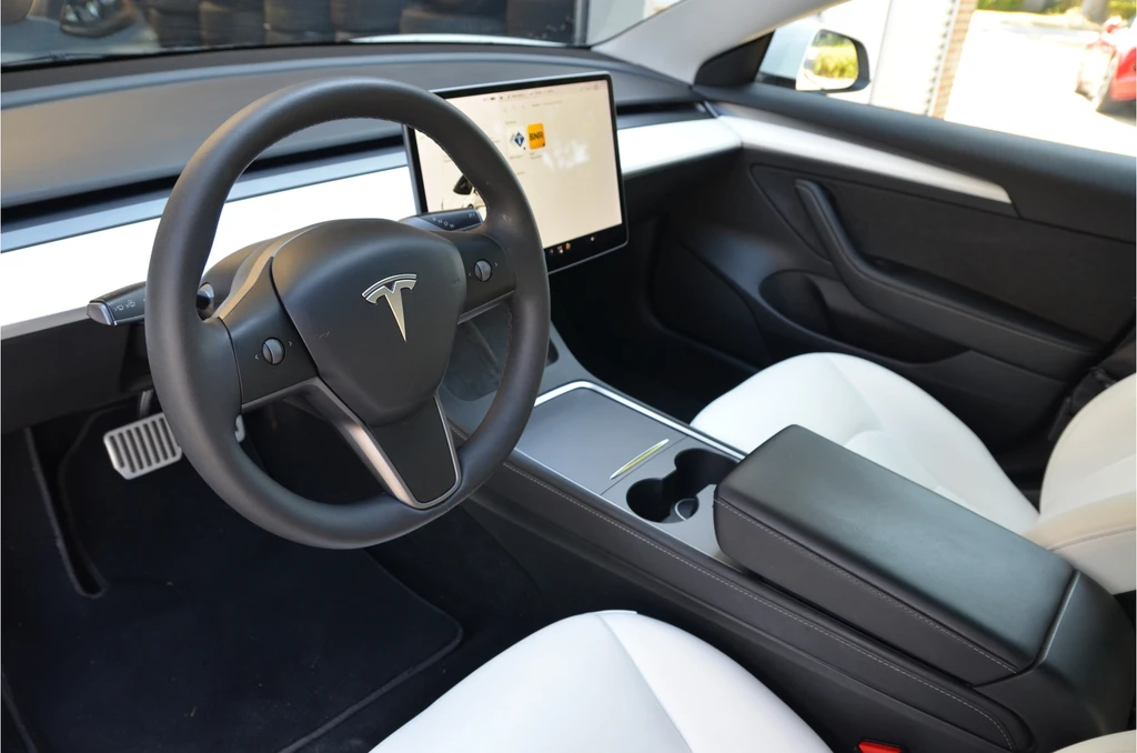 Tesla Model 3 – foto 10