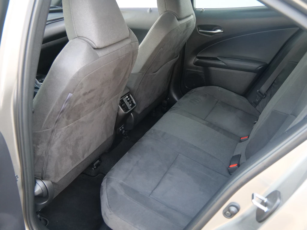 Lexus UX – foto 19